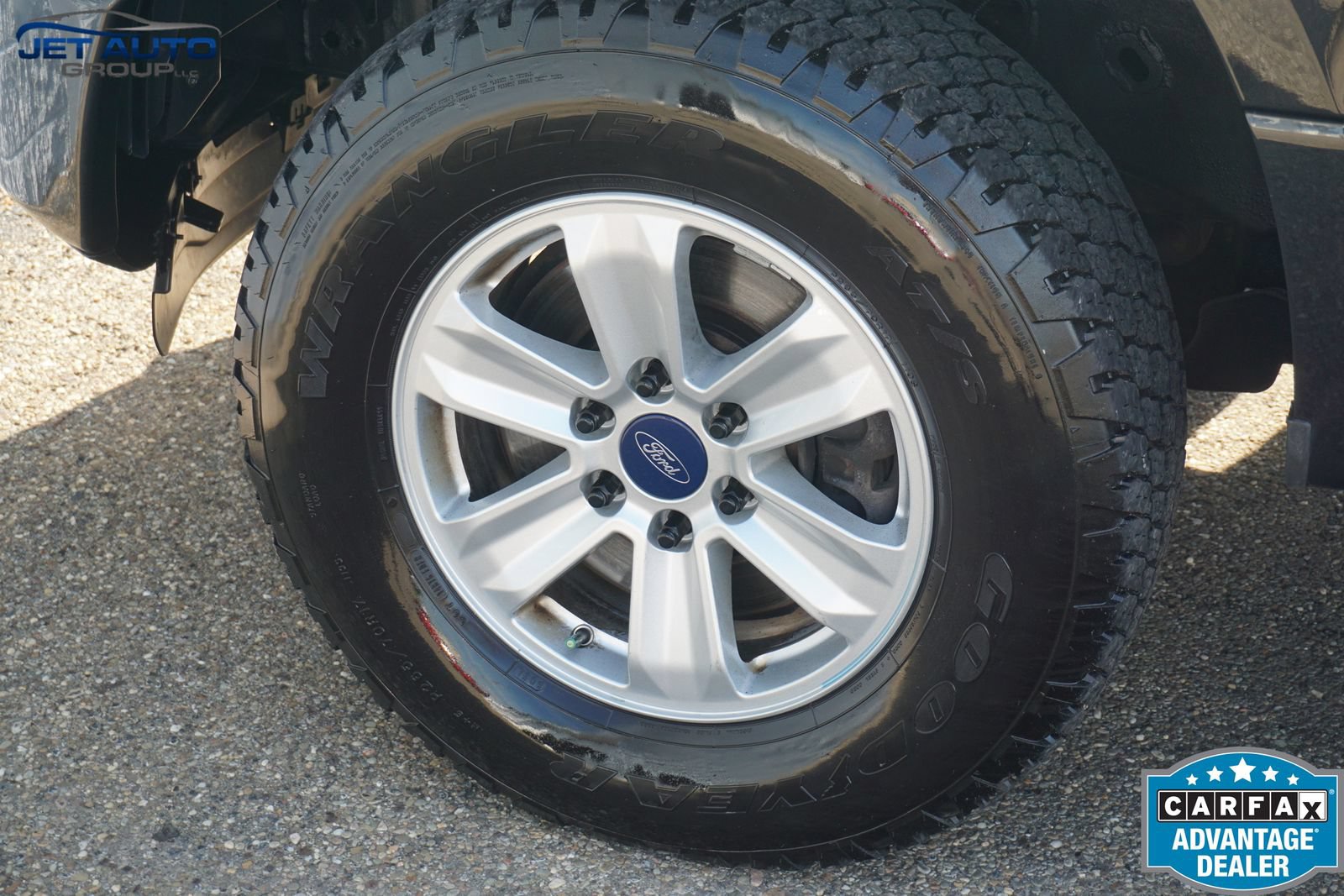 Used 2015 Ford F150 XL w/ Equipment Group 101A Mid AWD/4WD image 14