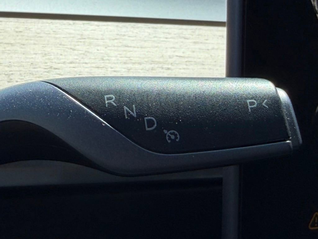 Used 2020 Tesla Model 3 Standard Range Plus RWD image 16