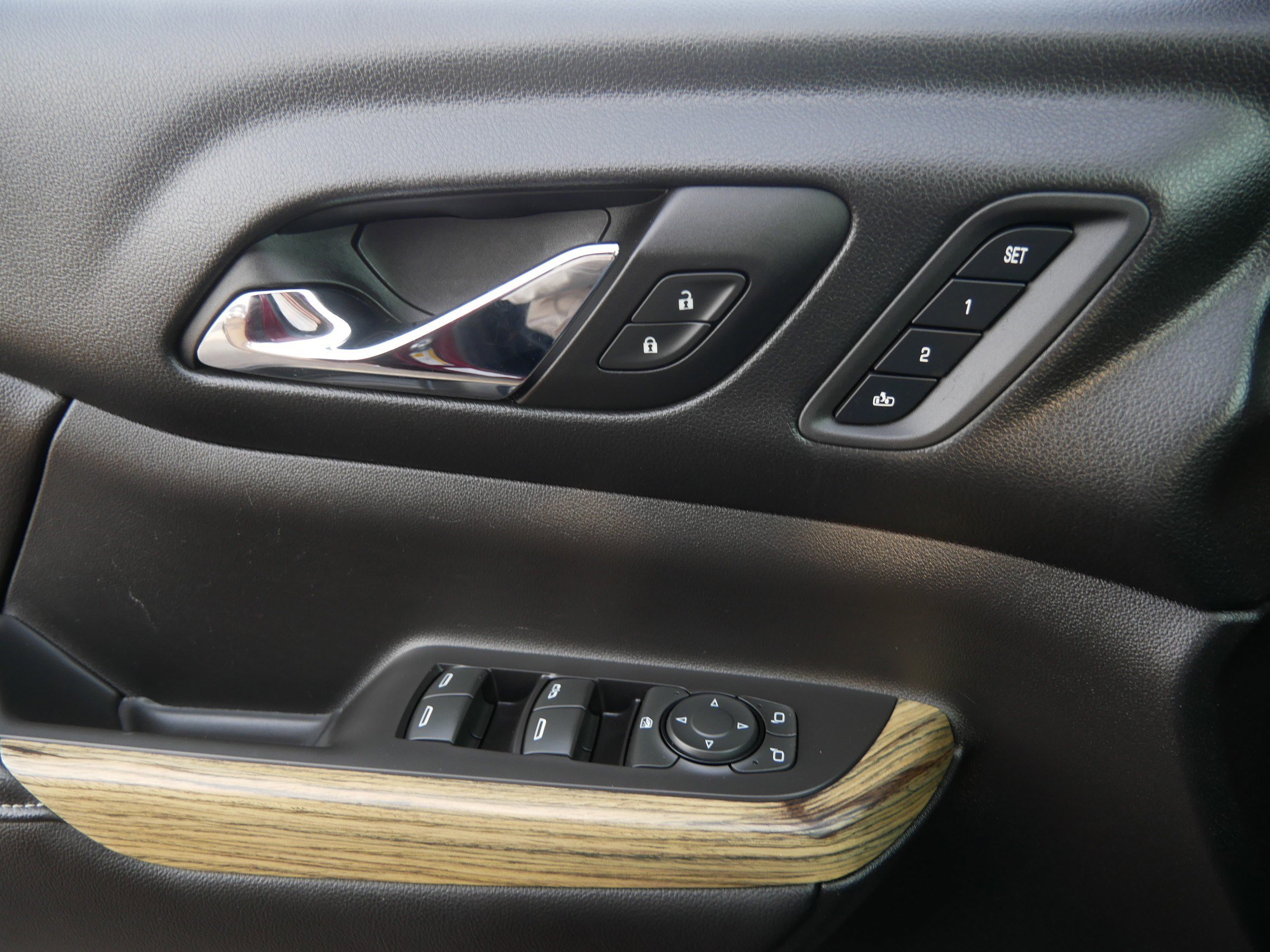 Used 2018 GMC Acadia Denali w/ LPO, Floor Liner Package image 27