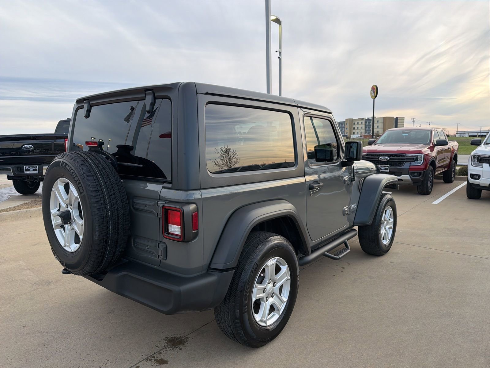 Used 2020 Jeep Wrangler Sport S image 6