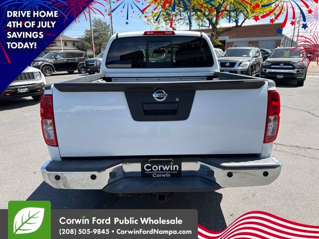 Used 2016 Nissan Frontier SV w/ SV Value Truck Package RWD image 5