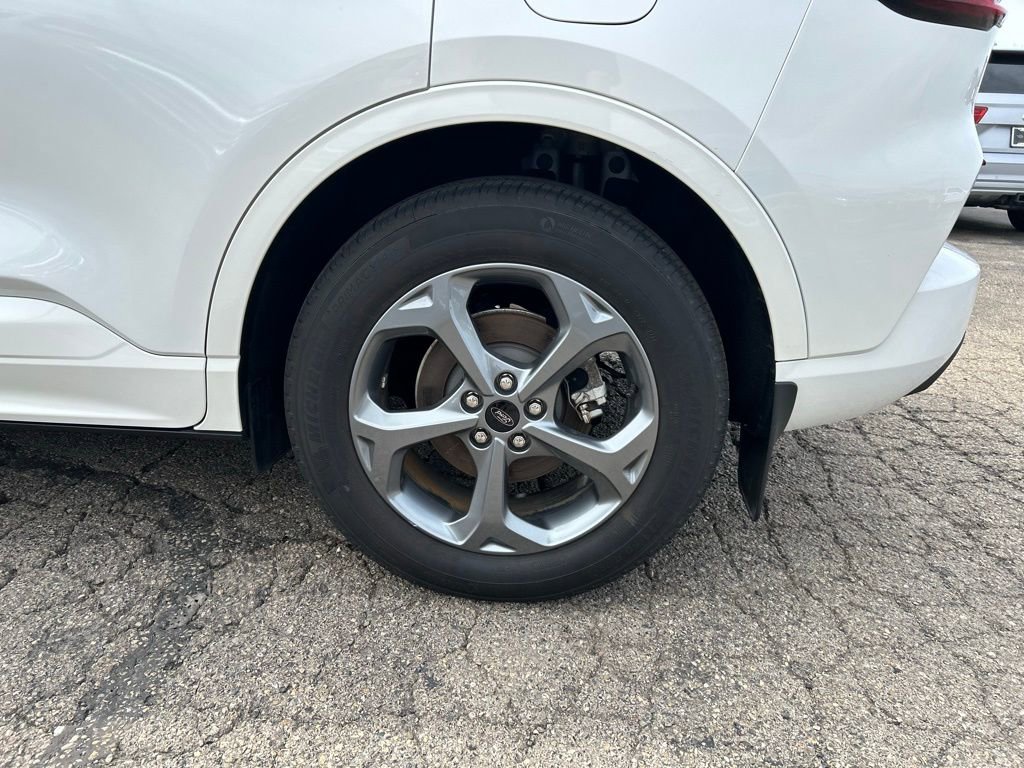 Certified 2024 Ford Escape ST-Line w/ Equipment Group 301A image 14