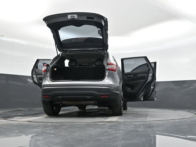 Used 2021 Nissan Rogue Sport SL w/ Premium Package image 47