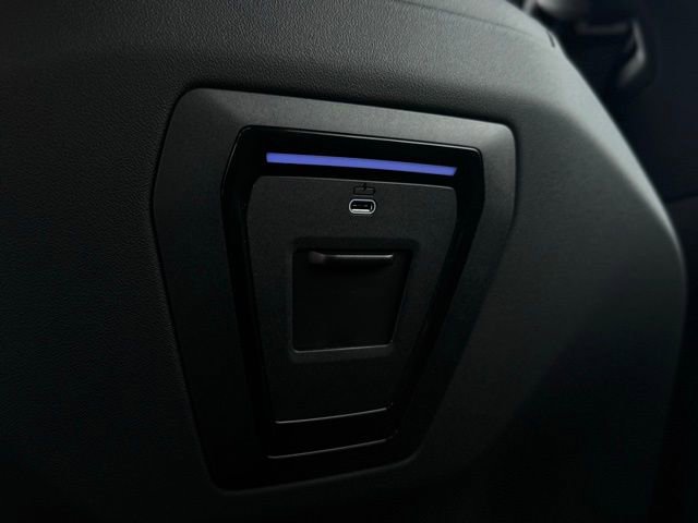 New 2026 BMW 530i xDrive w/ Premium Package image 21