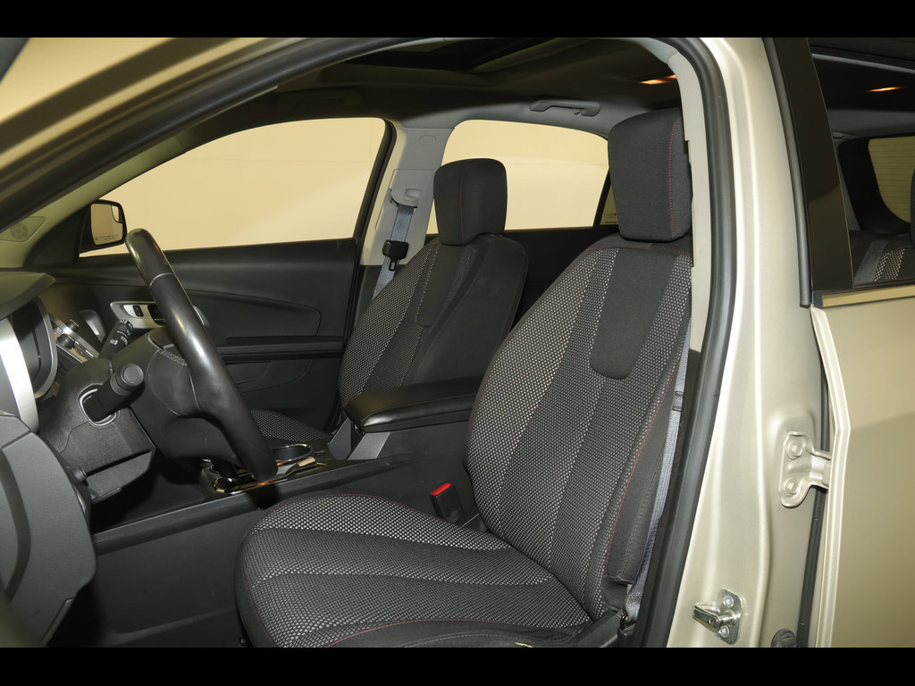 Used 2013 Chevrolet Equinox LT w/ Driver Convenience Package AWD/4WD image 9