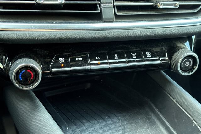 Certified 2024 Chevrolet Equinox EV LT image 27