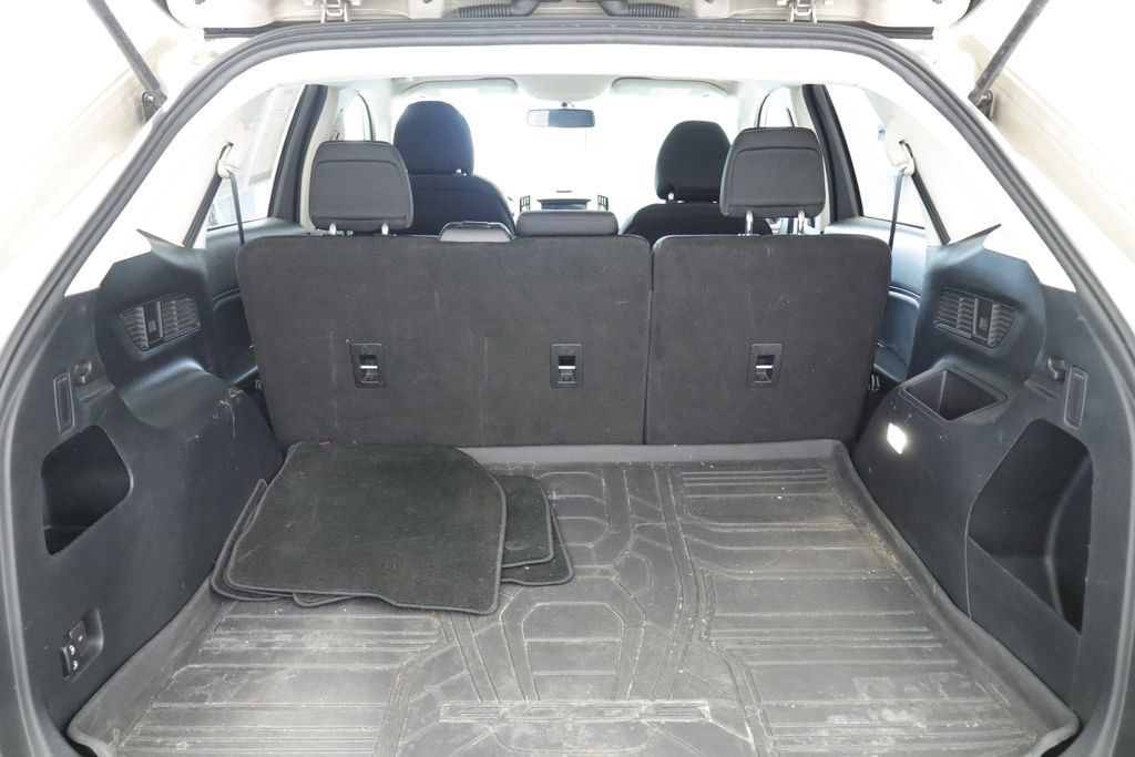 Used 2018 Ford Edge SEL w/ Equipment Group 201A AWD/4WD image 19