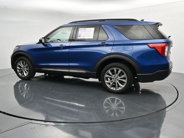 Used 2022 Ford Explorer XLT w/ Equipment Group 202A AWD/4WD image 6
