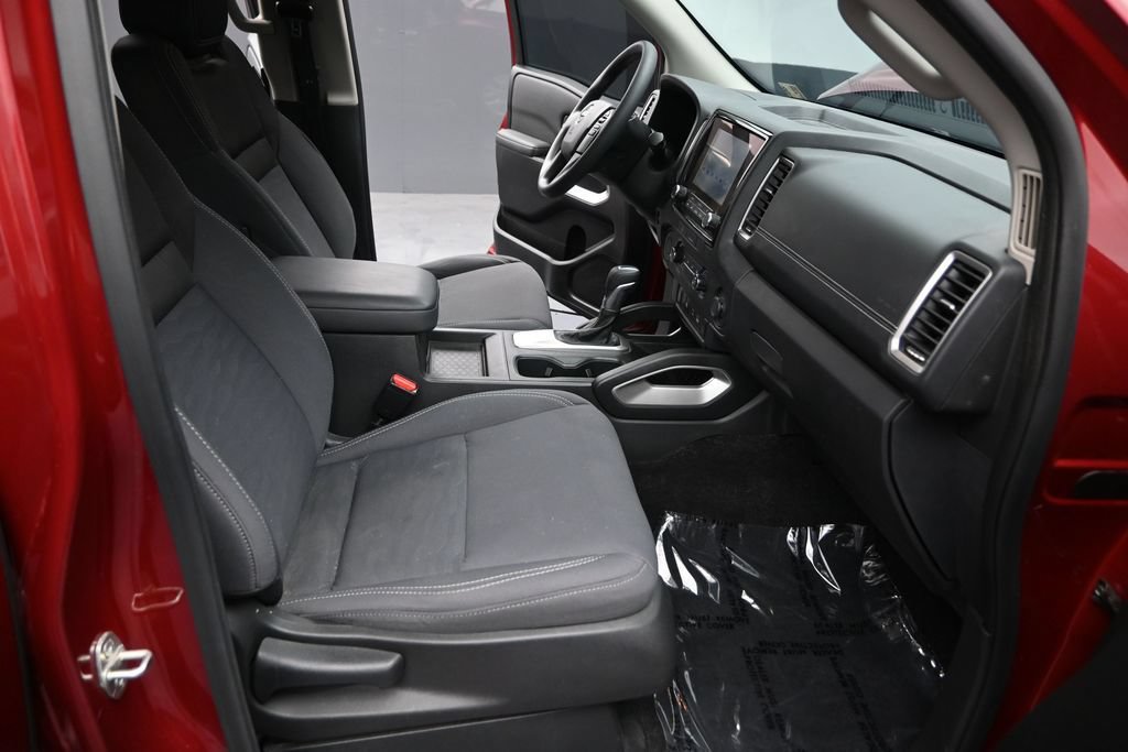 Used 2023 Nissan Frontier SV w/ Technology Package RWD image 18