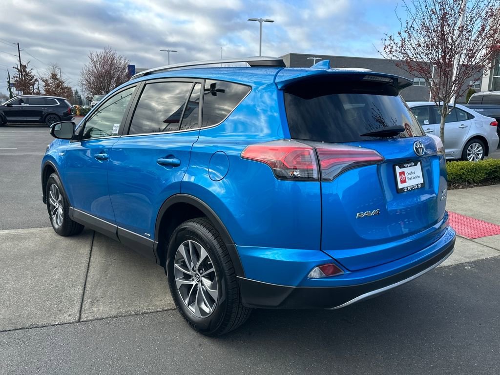 Certified 2018 Toyota RAV4 XLE image 3