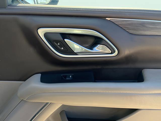 Used 2021 GMC Yukon SLT w/ SLT Luxury Package image 14