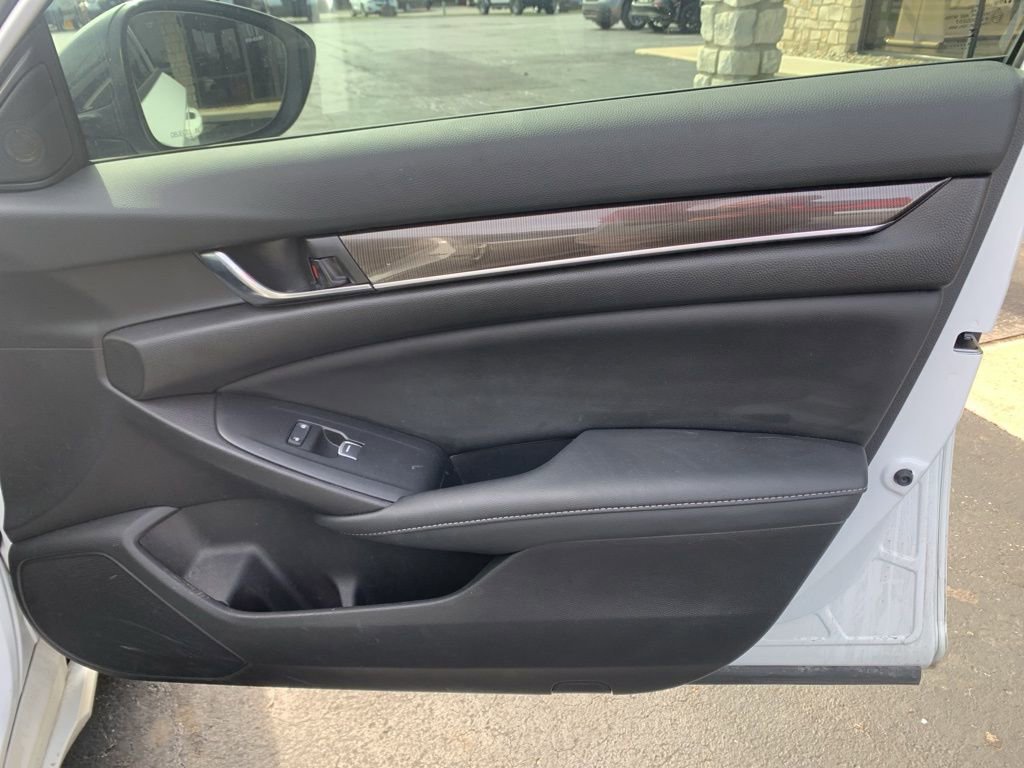 Used 2022 Honda Accord Sport image 16