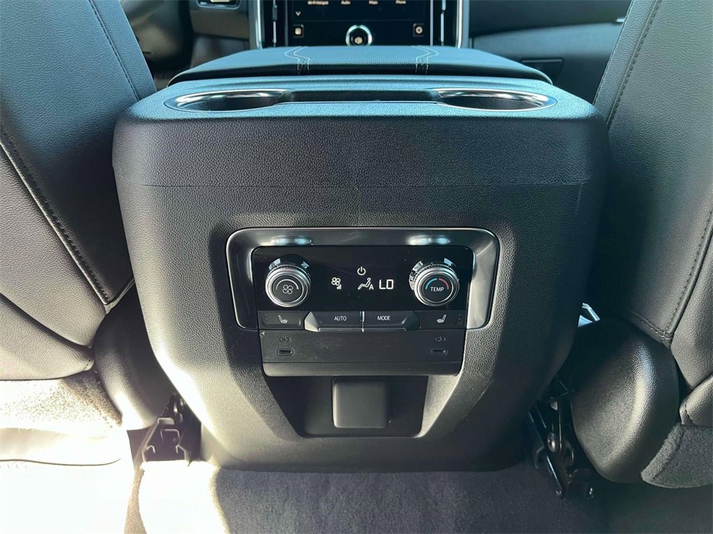 New 2025 GMC Yukon XL Elevation image 14