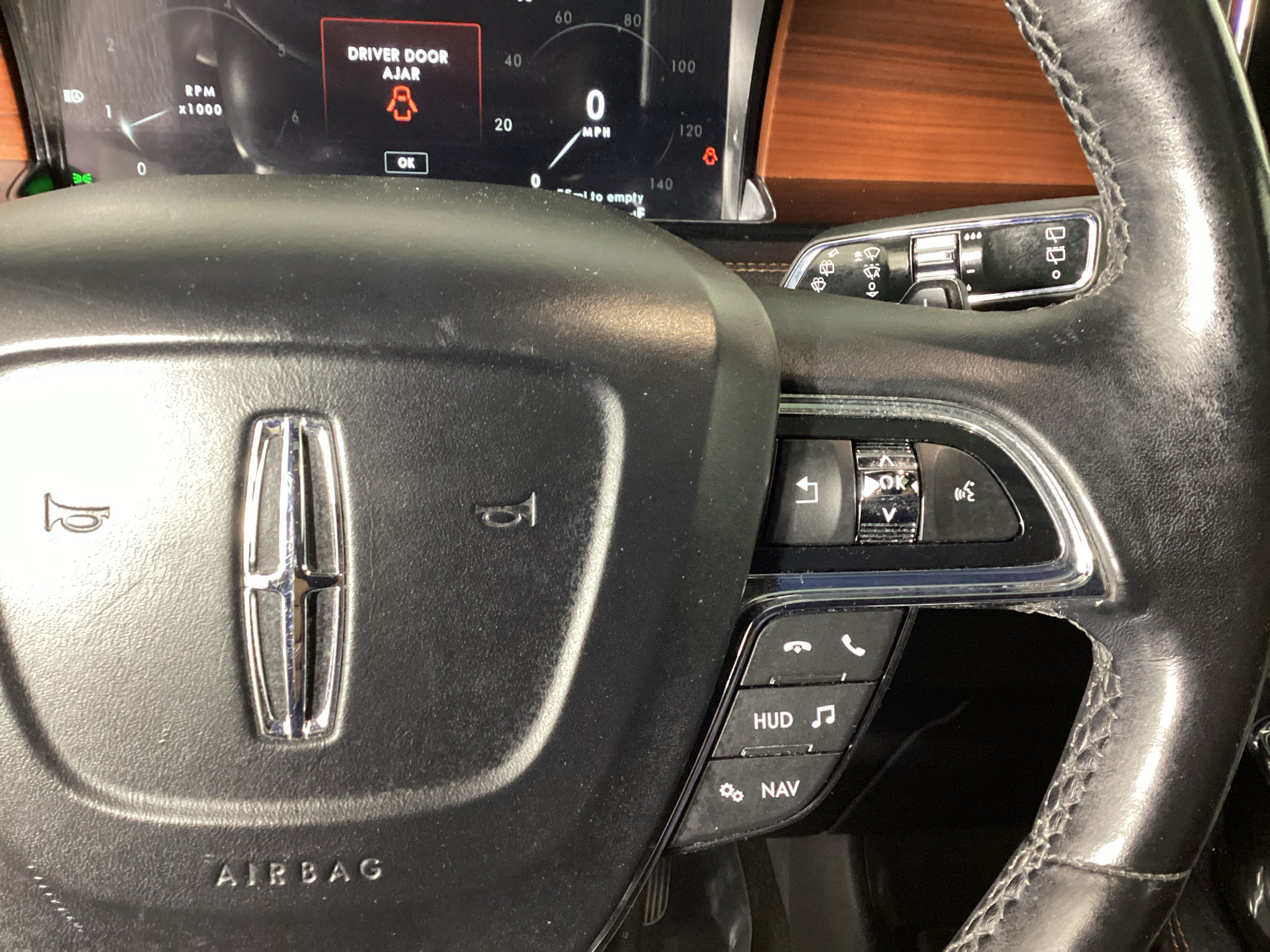 Used 2021 Lincoln Navigator L Reserve AWD/4WD image 25