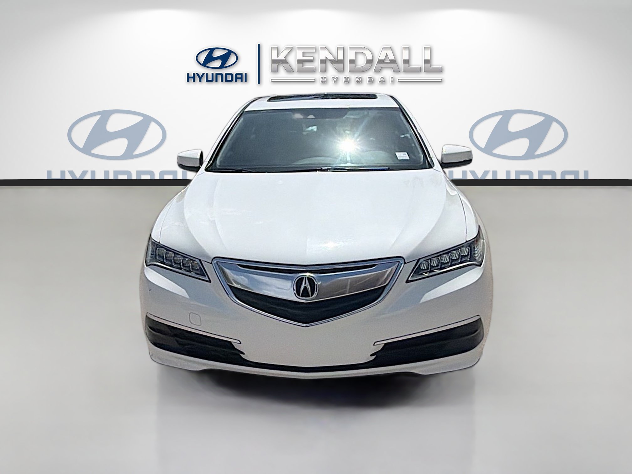 Used 2015 Acura TLX V6 w/ Technology Package FWD image 2