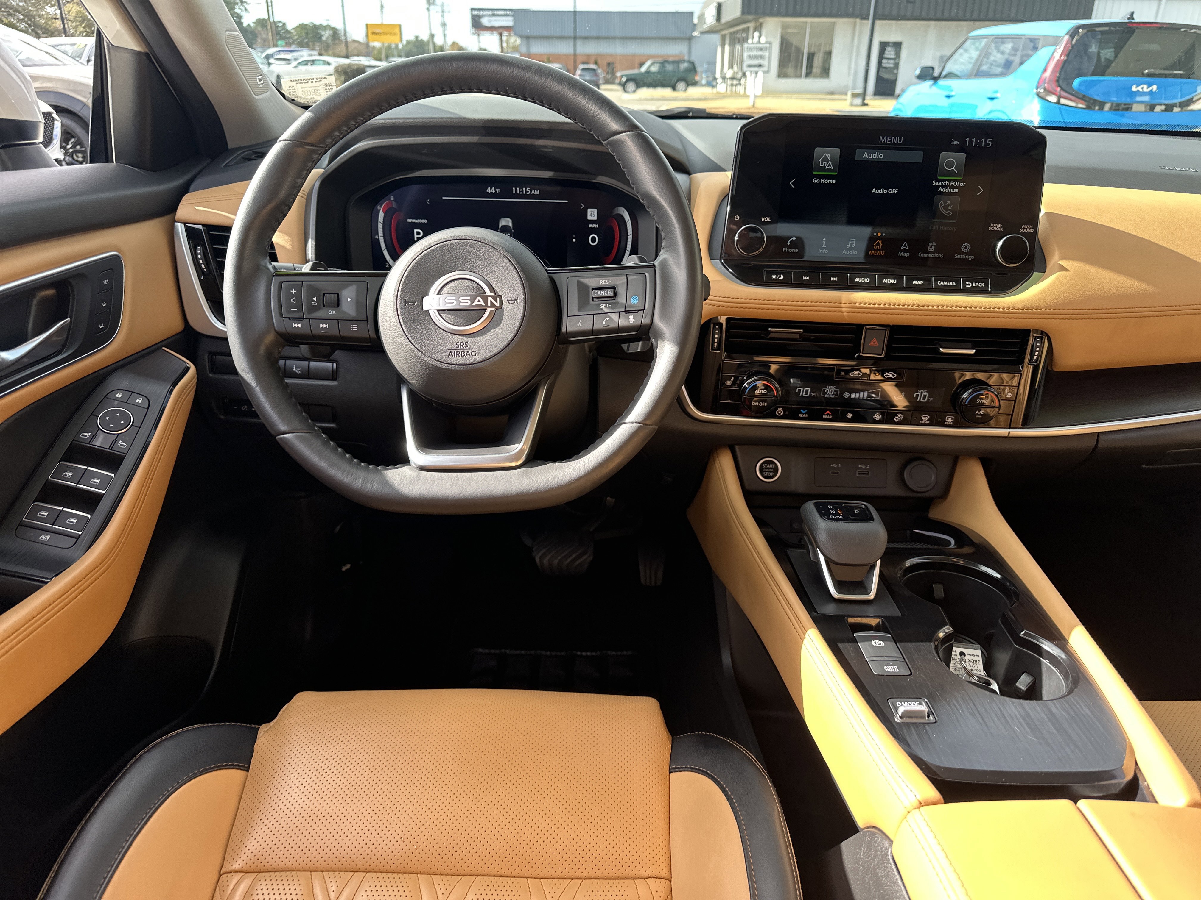 Used 2023 Nissan Rogue Platinum w/ Platinum Premium Package image 15