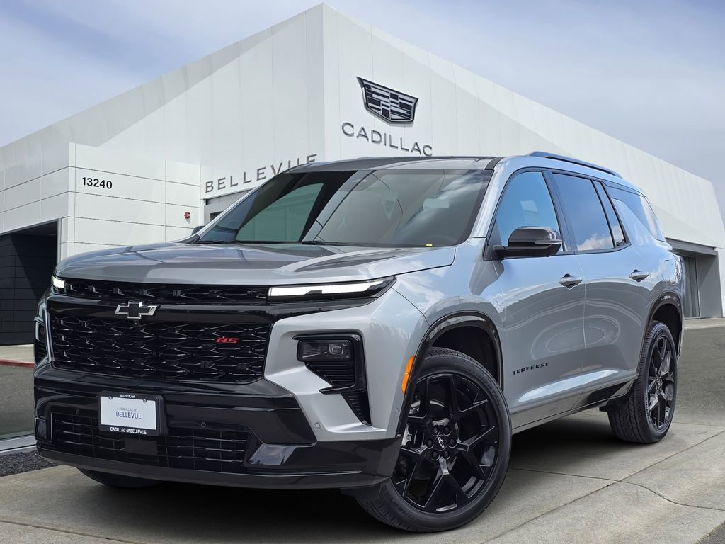 Used 2026 Chevrolet Traverse RS w/ LPO, Floor Liner Package image 1