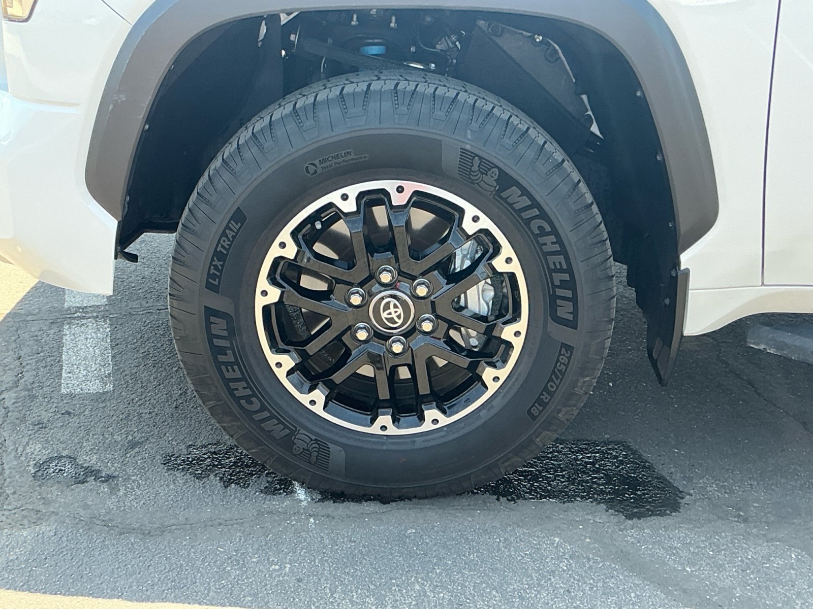 Certified 2025 Toyota Tundra SR5 w/ TRD Off-Road Package AWD/4WD image 24