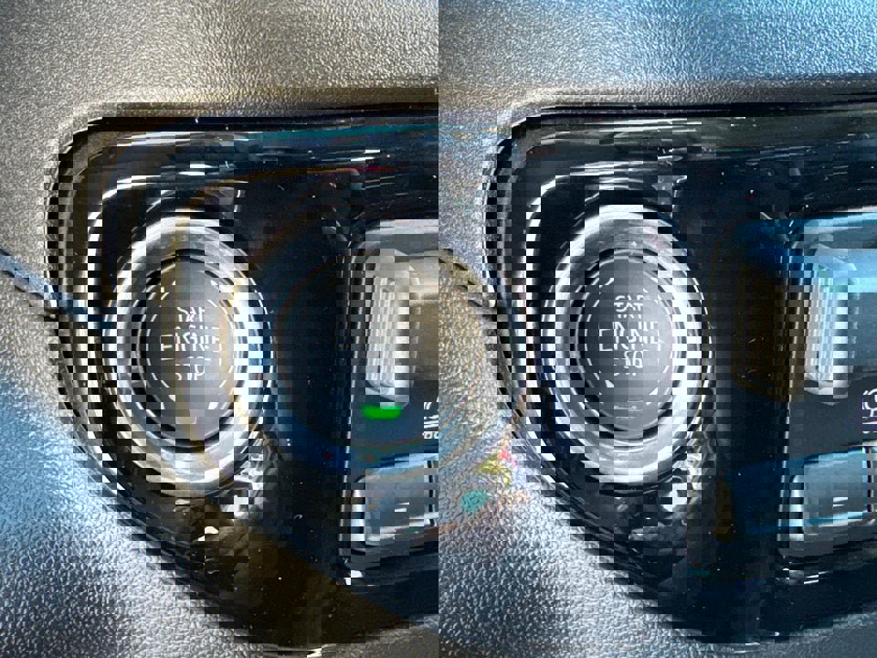 Used 2026 GMC Sierra 1500 SLT w/ SLT Premium Plus Package image 32