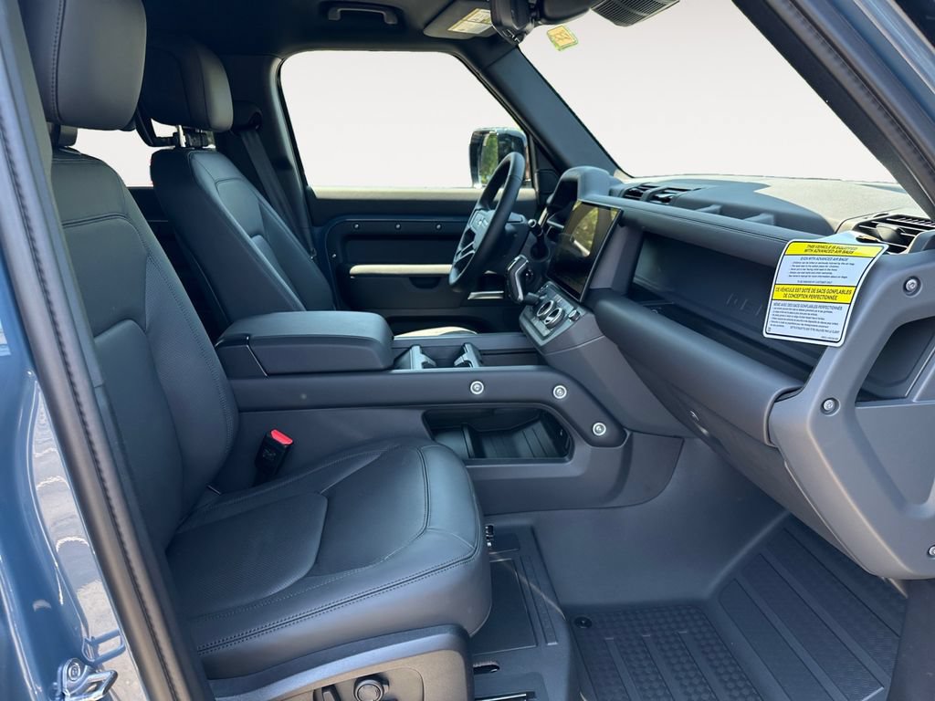New 2026 Land Rover Defender 110 X-Dynamic SE AWD/4WD image 15