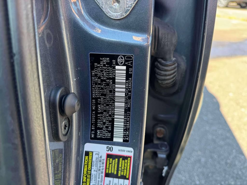 Used 2018 Toyota Corolla LE FWD image 13