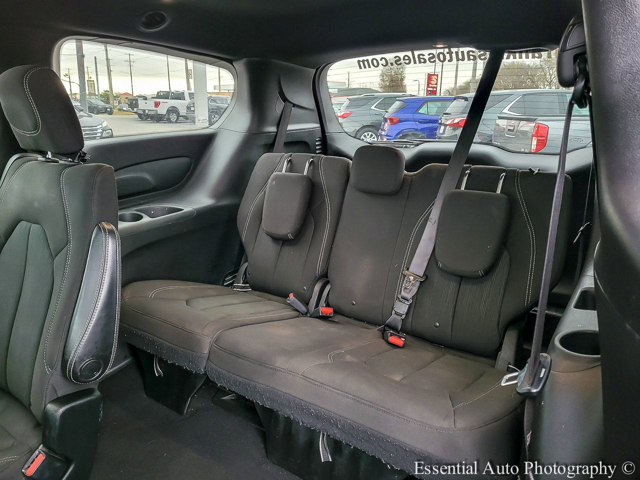 Used 2018 Chrysler Pacifica Touring Plus image 11