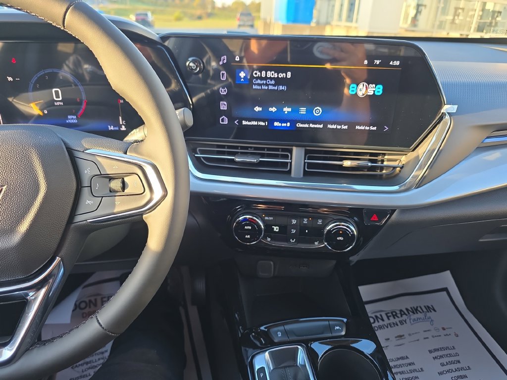 New 2026 Chevrolet Trax LT w/ LT Convenience Package FWD image 16