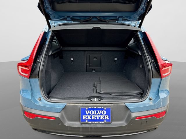 Certified 2024 Volvo XC40 B5 Plus w/ Protection Package Premier AWD/4WD image 24