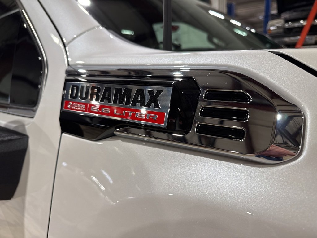 New 2025 GMC Sierra 3500 Denali w/ Denali Reserve Package image 10