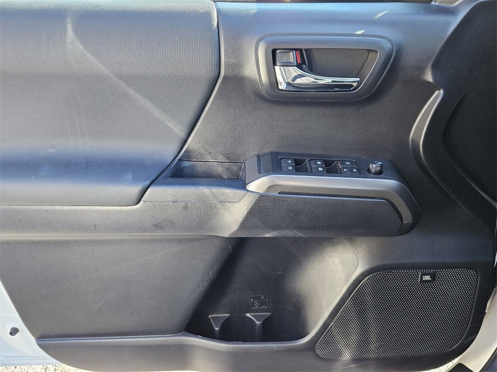 Used 2020 Toyota Tacoma TRD Off-Road image 27