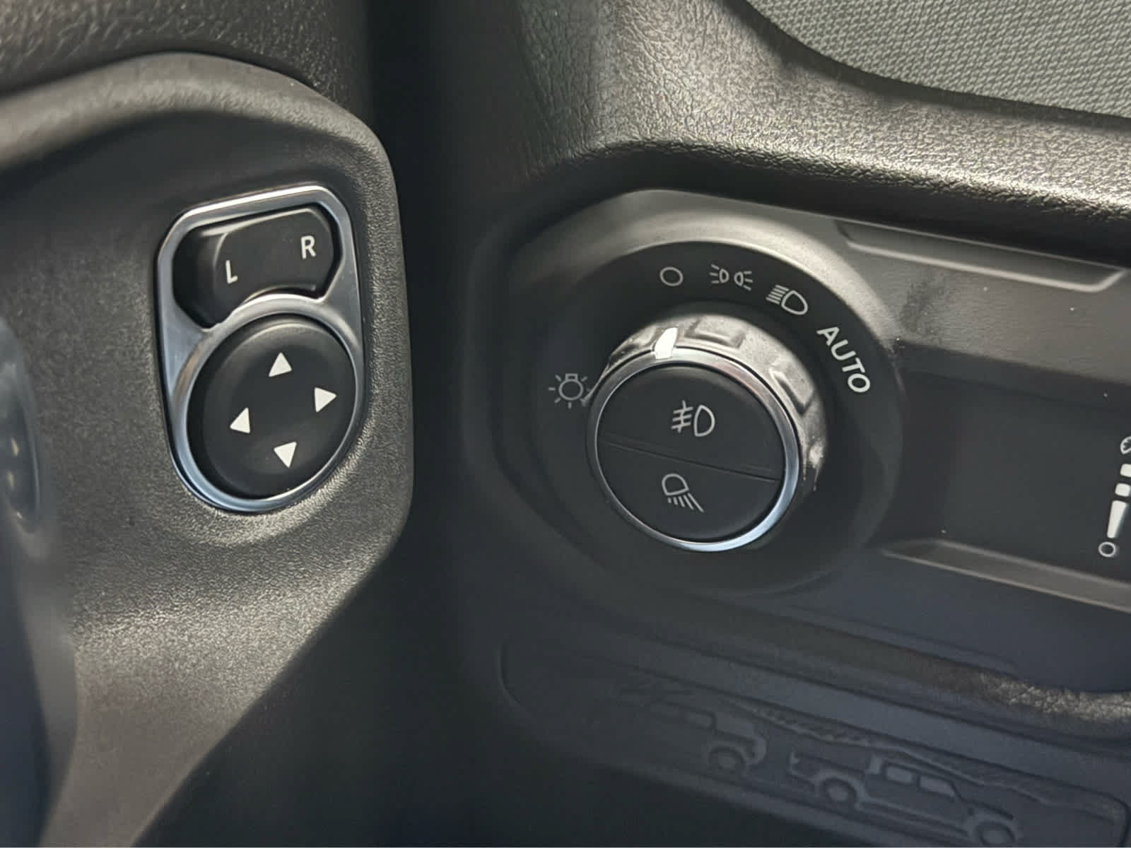 Used 2026 Jeep Gladiator Sport AWD/4WD image 18