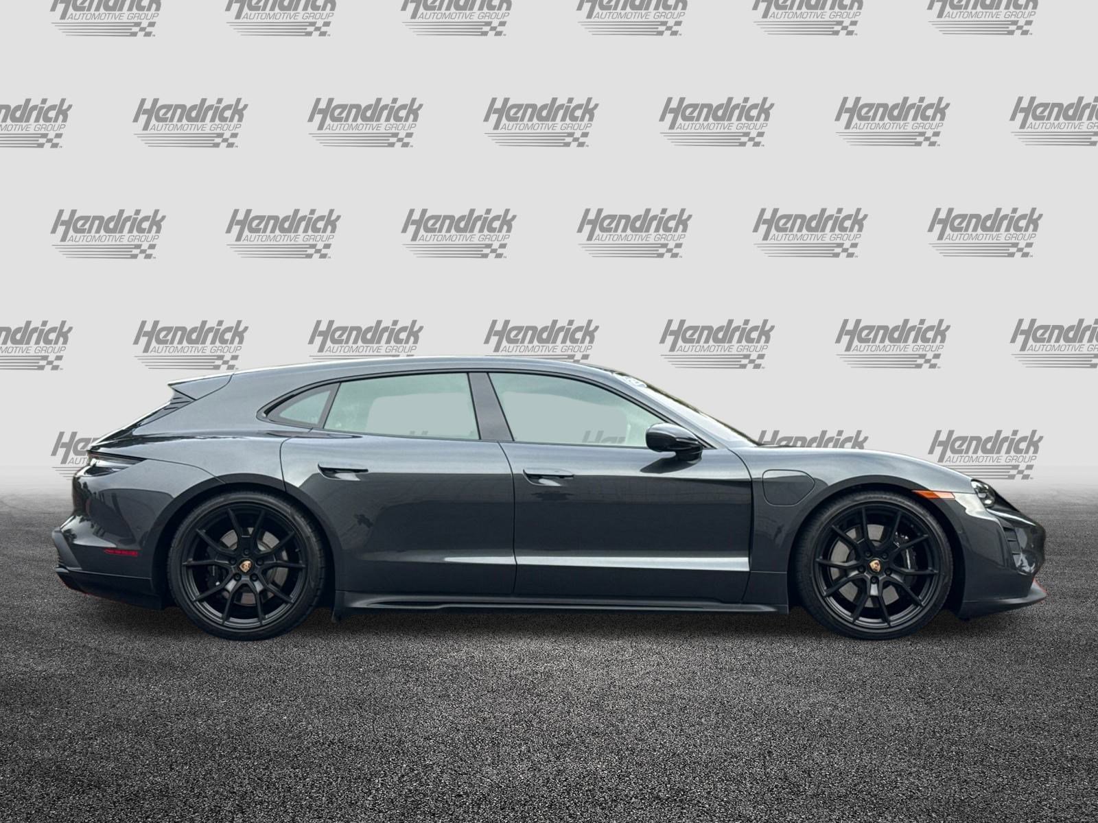 Used 2023 Porsche Taycan GTS image 3