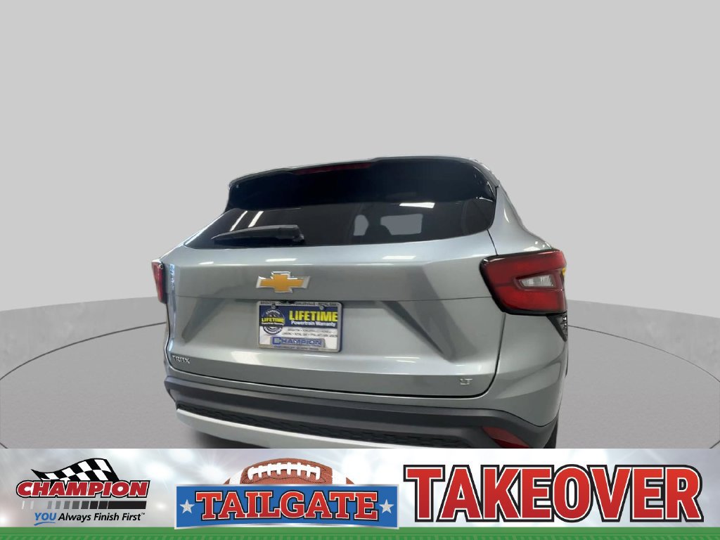 Certified 2024 Chevrolet Trax LT FWD image 10