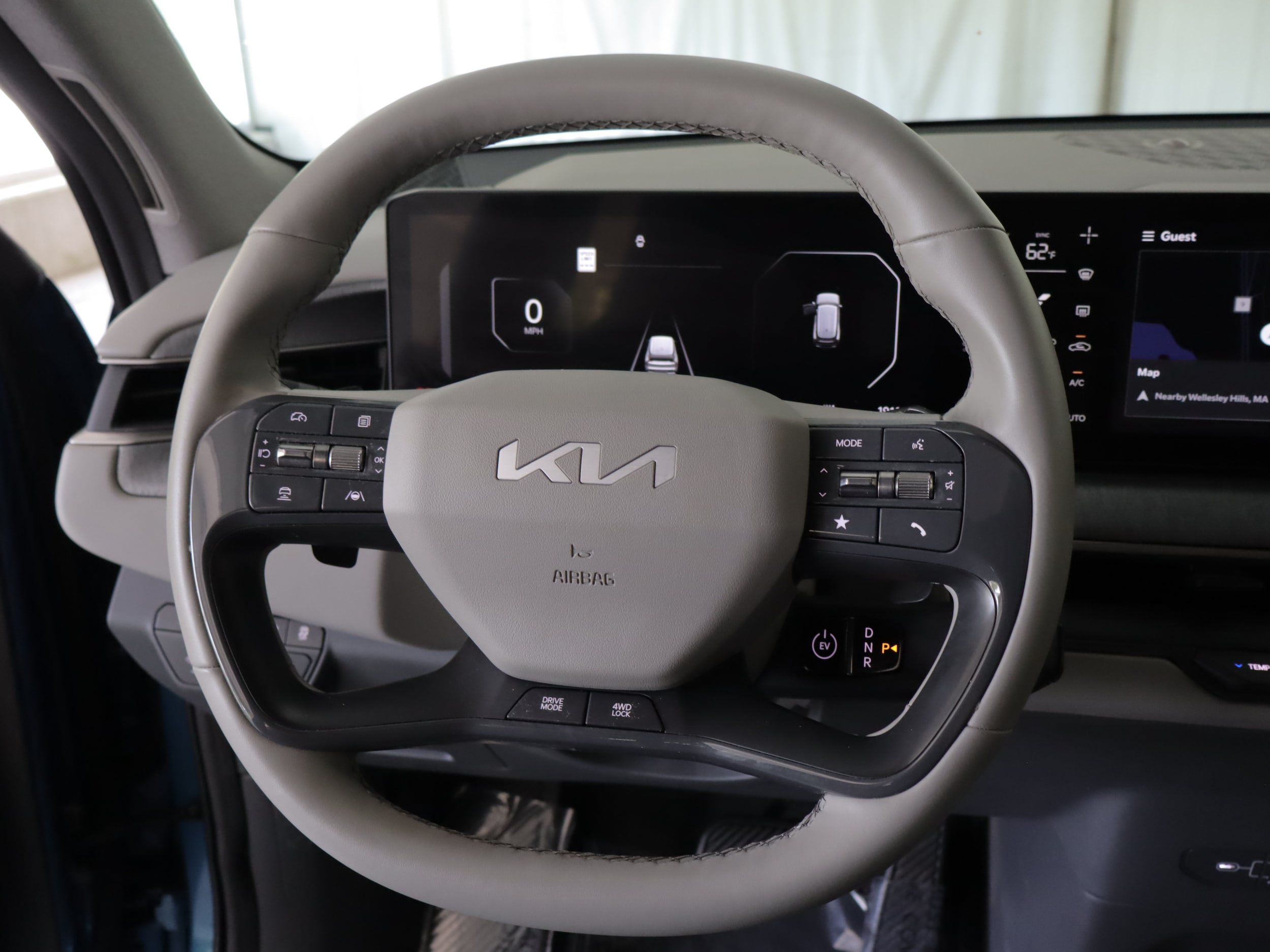 Used 2024 Kia EV9 Wind AWD/4WD image 14