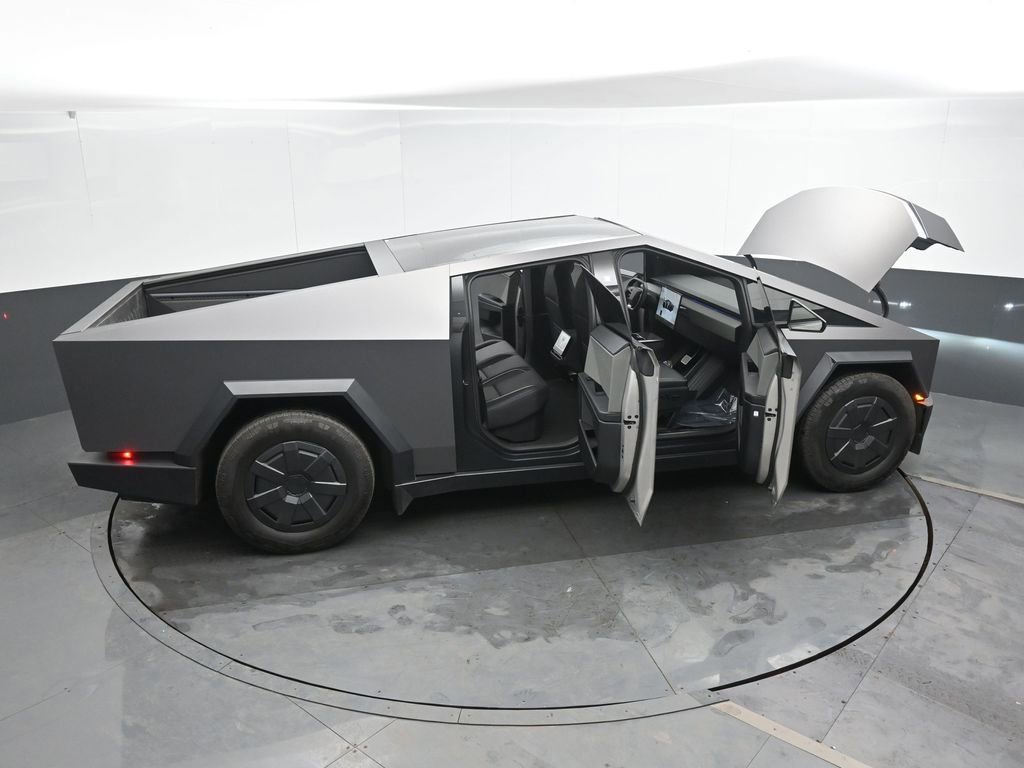Used 2025 Tesla Cybertruck AWD Crew Cab image 48