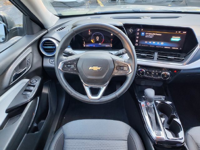 Certified 2024 Chevrolet Trax LT w/ Driver Confidence Package FWD image 15