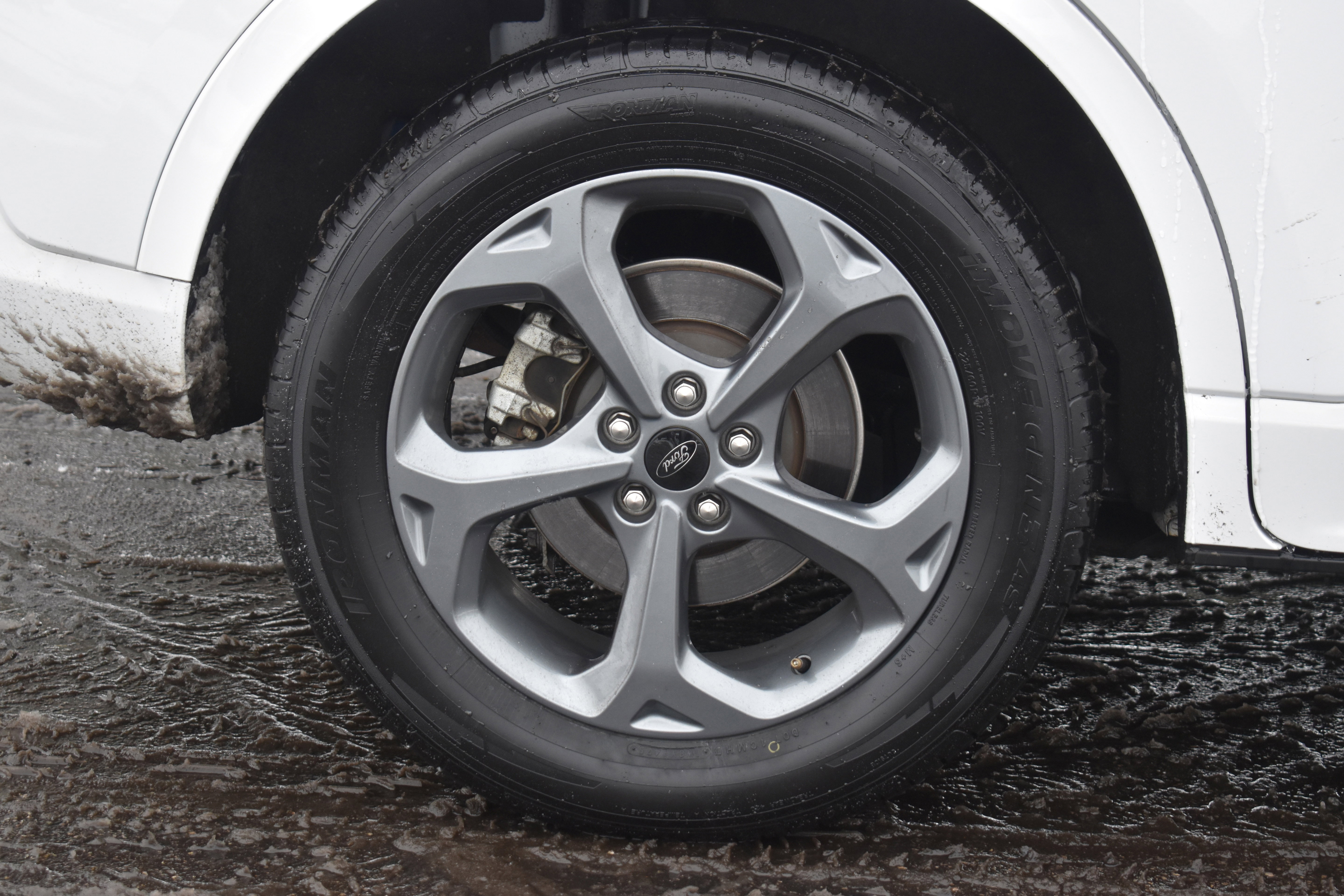 Used 2023 Ford Escape ST-Line image 35