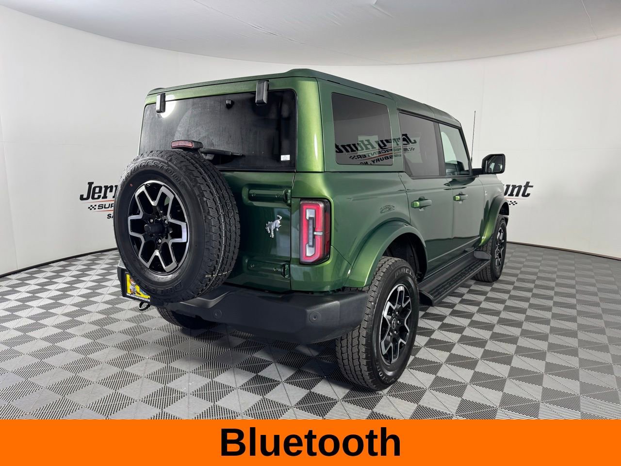 Used 2025 Ford Bronco Outer Banks image 7