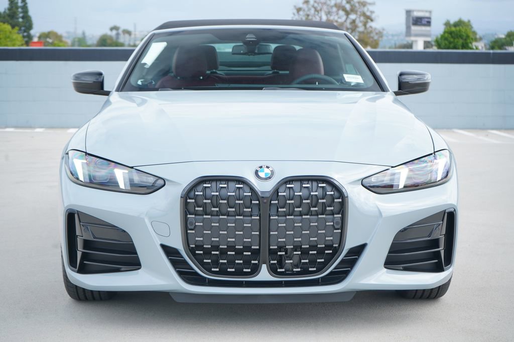 New 2026 BMW 430i Convertible w/ M Sport Package image 3