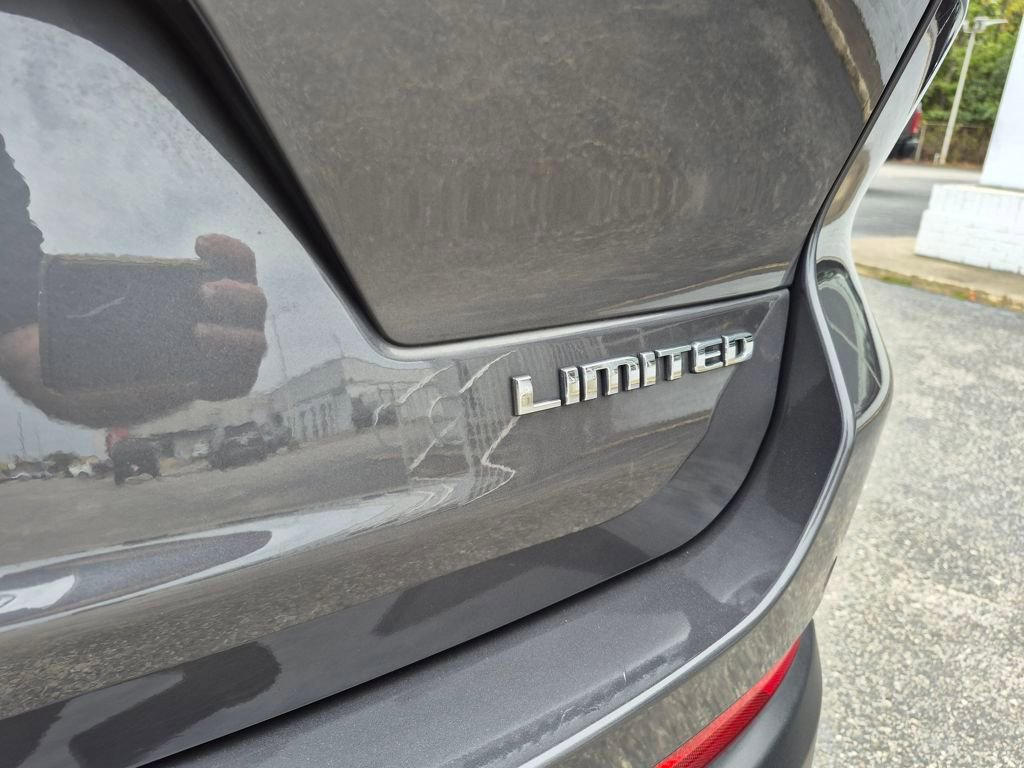 Used 2022 Jeep Grand Cherokee L Limited image 12