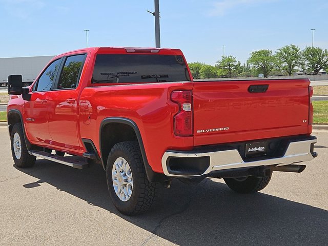 Used 2022 Chevrolet Silverado 2500 LT w/ Convenience Package image 8
