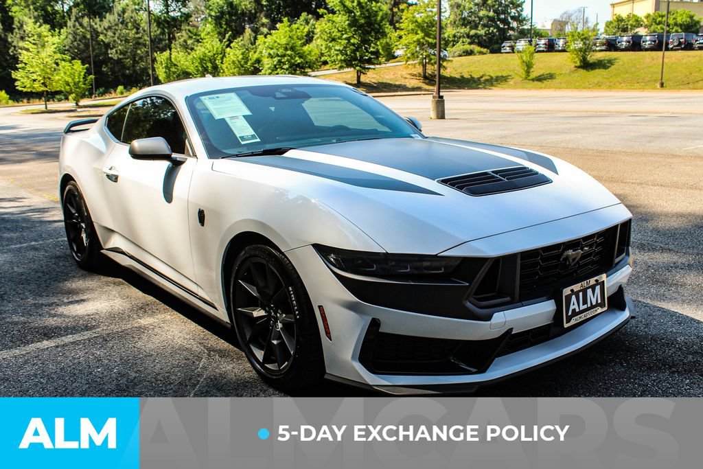 Used 2025 Ford Mustang Dark Horse RWD image 3