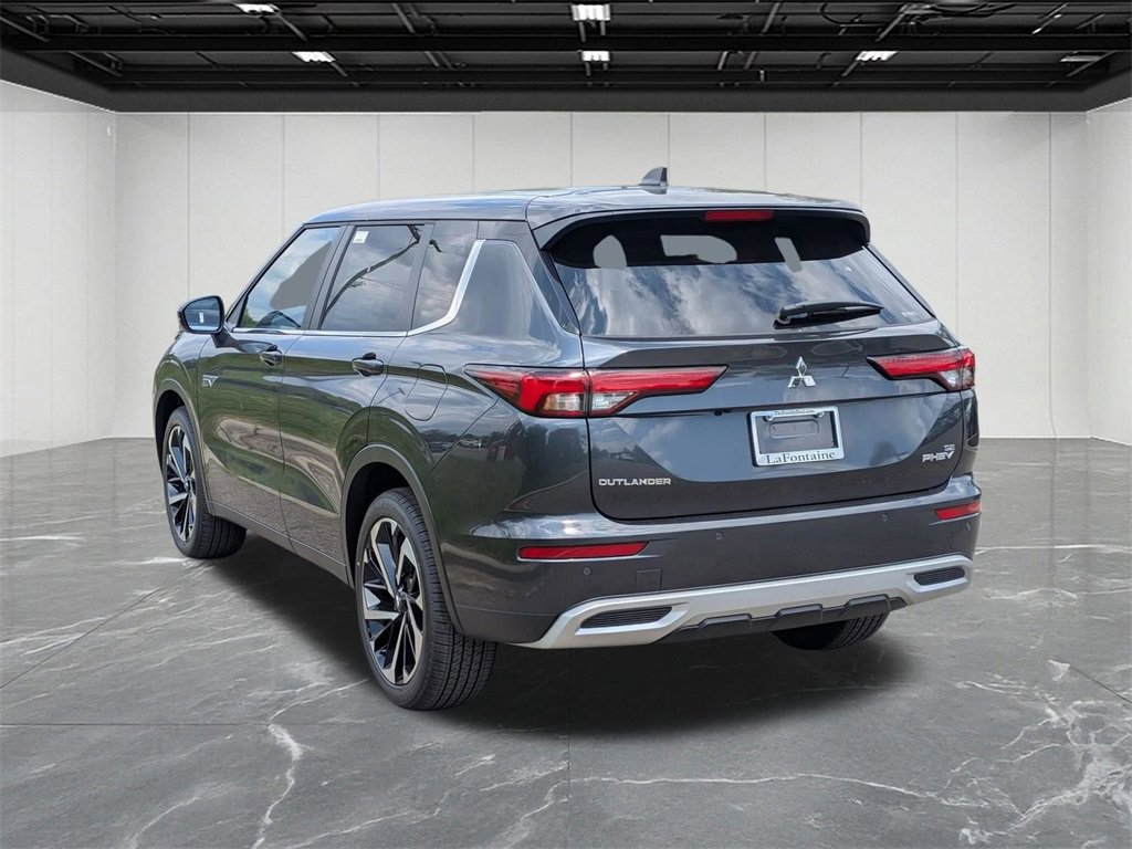 New 2025 Mitsubishi Outlander SE image 5