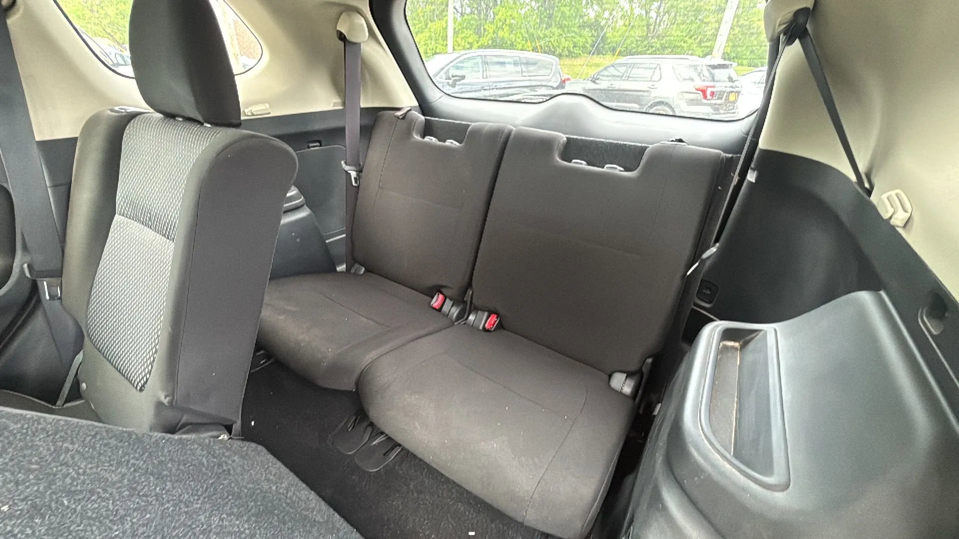 Used 2018 Mitsubishi Outlander ES FWD image 14