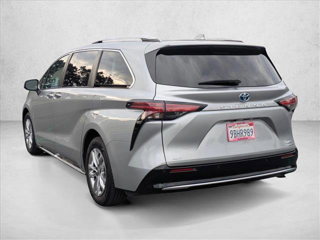 Certified 2022 Toyota Sienna Limited image 8