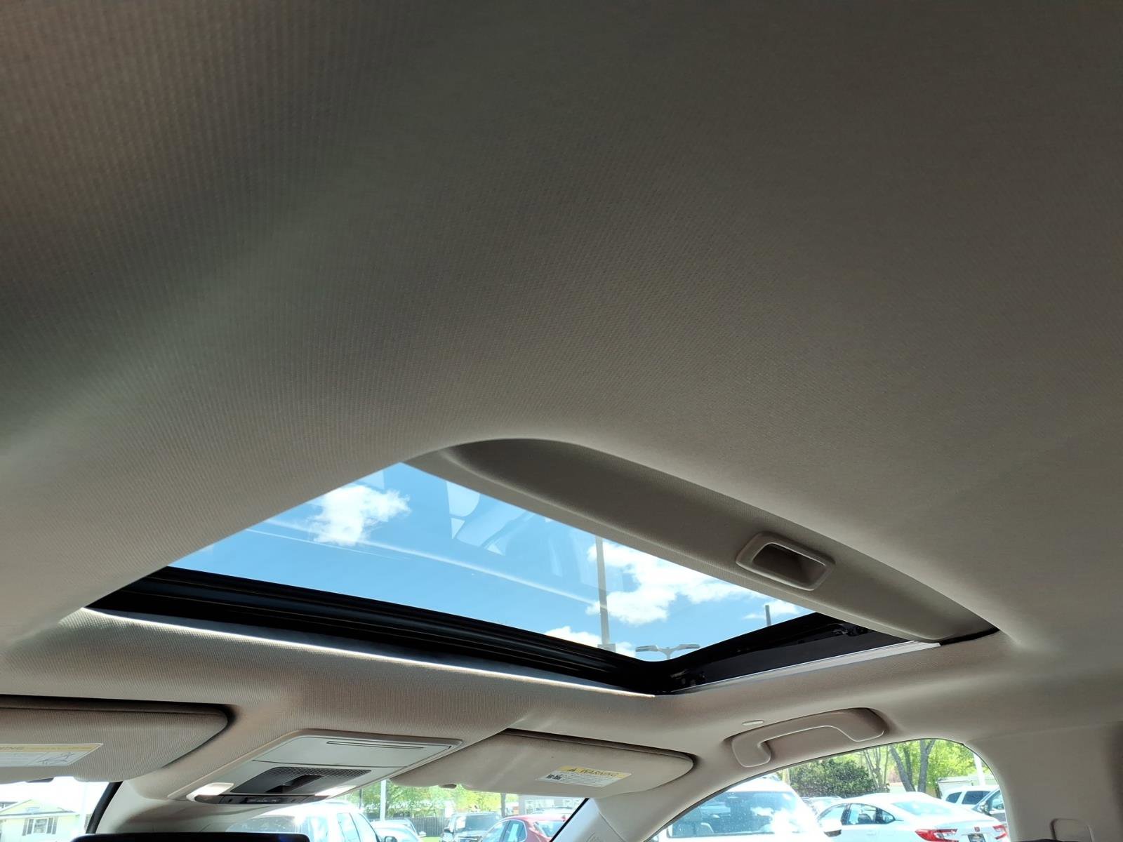 Used 2024 Honda CR-V EX-L image 5