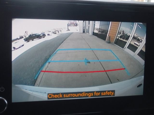 Used 2023 Toyota Highlander XLE image 27