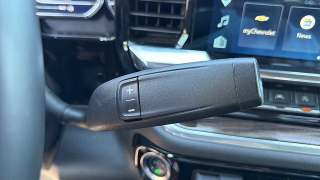 Used 2025 Chevrolet Silverado 1500 LT AWD/4WD image 29