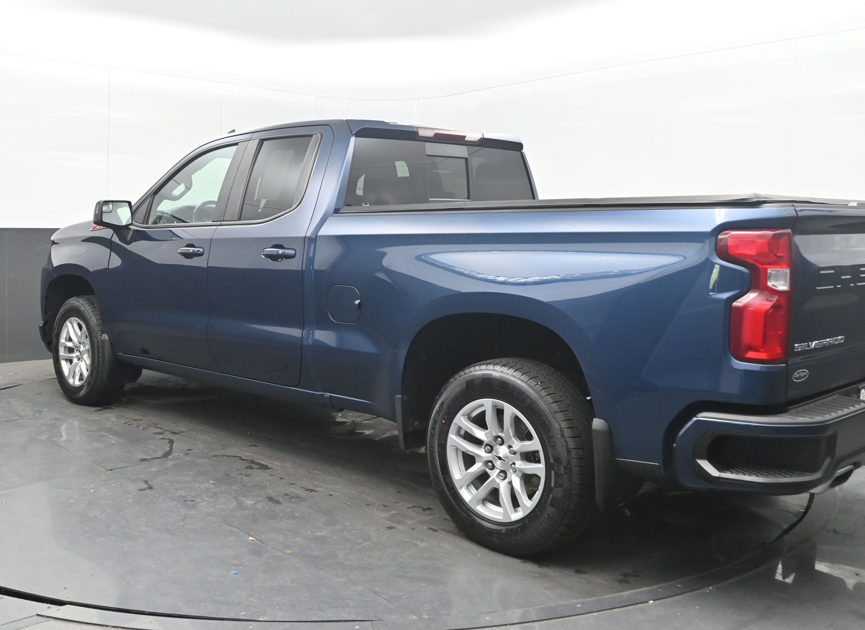 Used 2019 Chevrolet Silverado 1500 RST AWD/4WD image 6