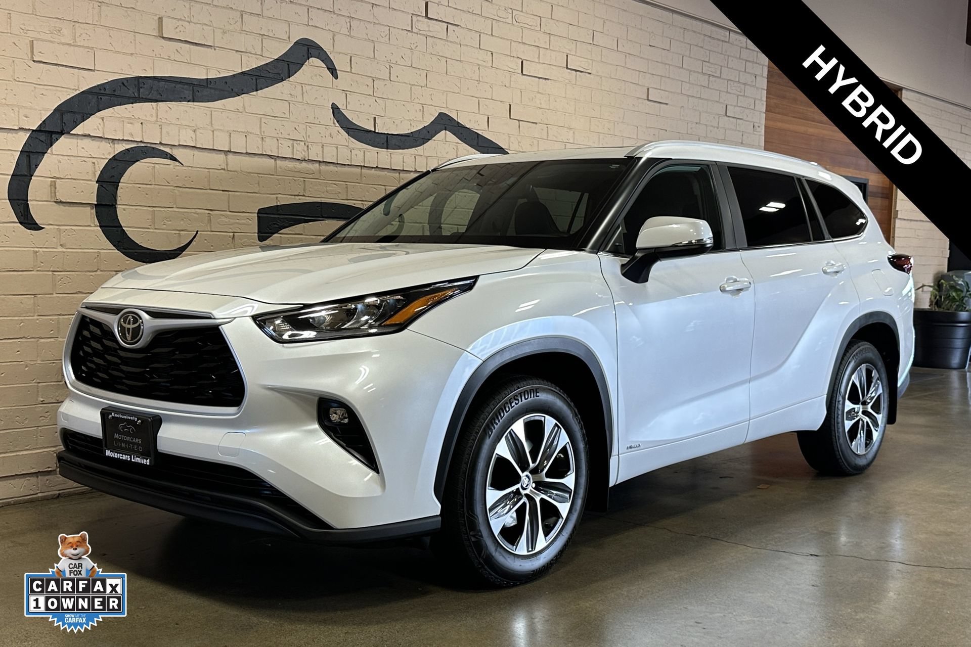 Used 2025 Toyota Highlander XLE AWD/4WD image 9